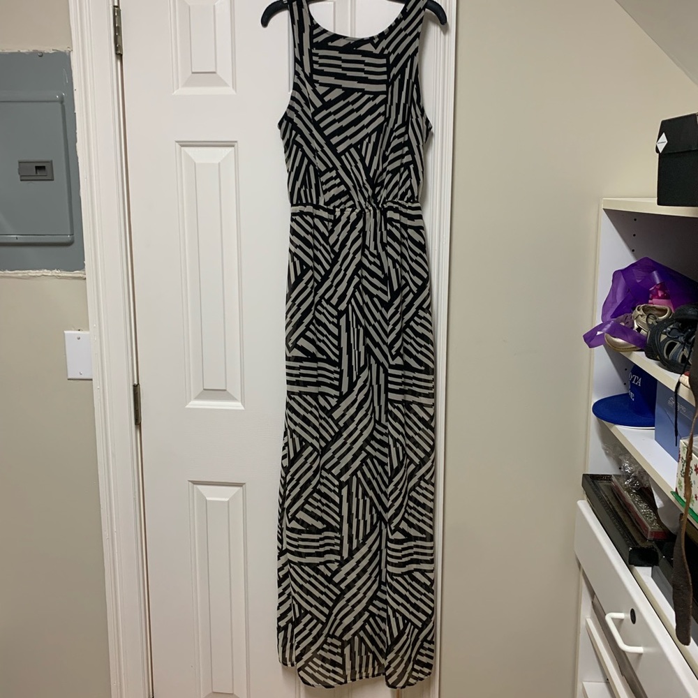 Black and cream geometric shape maxi dress